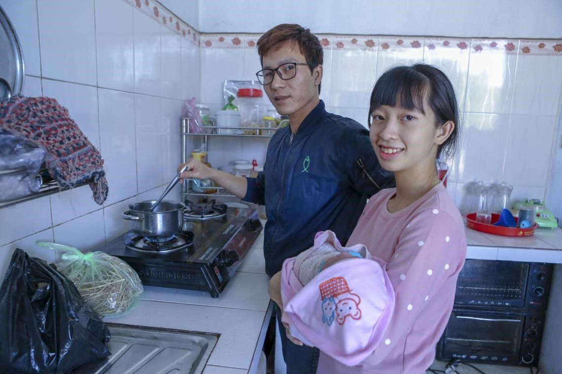 Việc nhà có anh